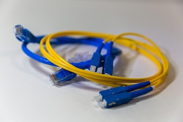 cabos fibra óptica